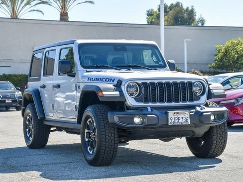 Used 2024 Jeep Wrangler Unlimited Rubicon 4xe image 3