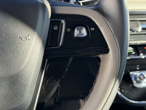 Certified 2023 Lincoln Corsair FWD image 18