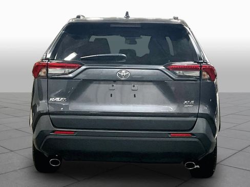 Used 2025 Toyota RAV4 XLE image 5