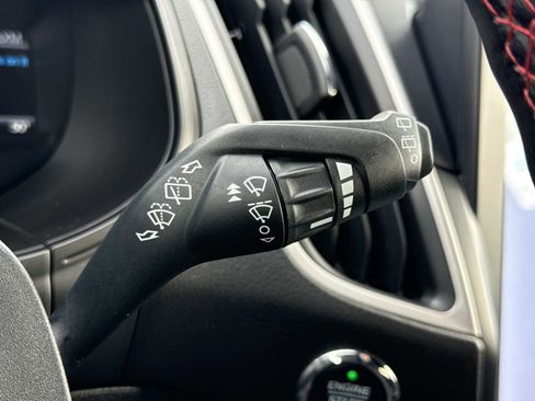 Used 2022 Ford Edge ST-Line image 10