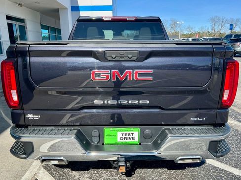 Used 2022 GMC Sierra 1500 SLT image 5