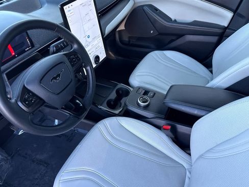 Used 2023 Ford Mustang Mach-E Premium image 11