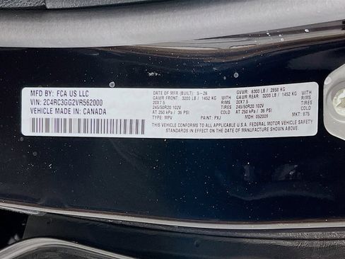 New 2027 Chrysler Pacifica Limited AWD/4WD image 35
