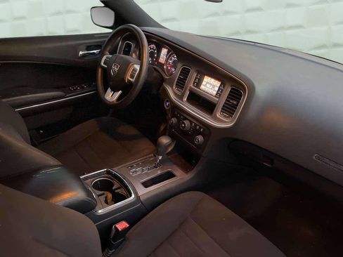 Used 2013 Dodge Charger SE image 18