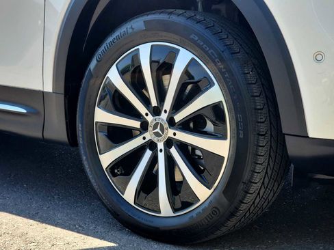 Used 2021 Mercedes-Benz GLB 250 4MATIC image 12