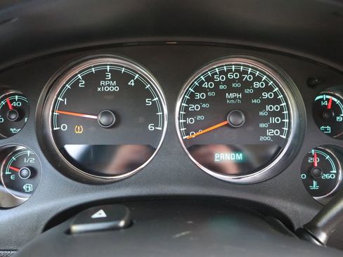 Used 2013 Chevrolet Tahoe LTZ image 36