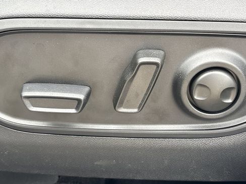 New 2026 Jeep Cherokee Limited AWD/4WD image 32