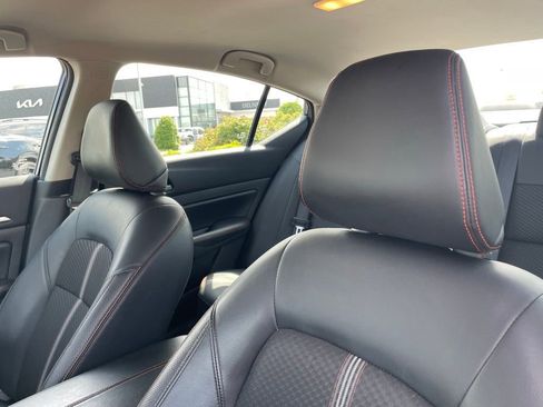 Used 2024 Nissan Altima 2.5 SR FWD image 21