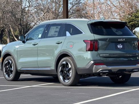 New 2026 Kia Sorento EX w/ EX Premium Package AWD/4WD image 7