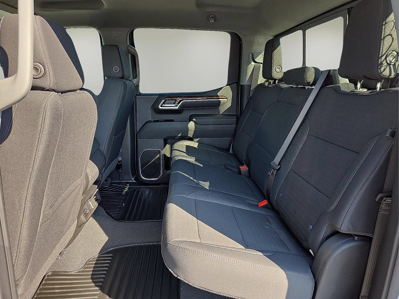 New 2026 GMC Sierra 1500 SLE AWD/4WD image 10