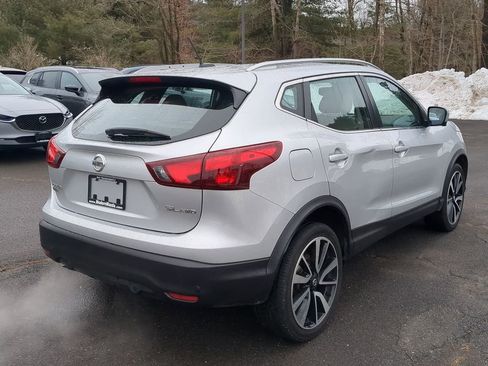 Used 2019 Nissan Rogue Sport SL w/ Premium Package AWD/4WD image 4