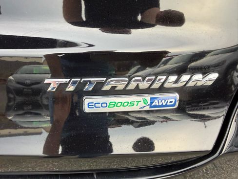 Used 2020 Ford Fusion Titanium image 29