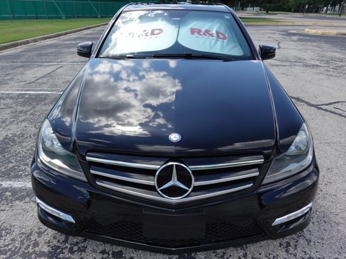 Used 2014 Mercedes-Benz C 250 Sedan image 2