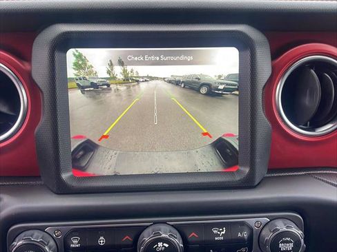 Certified 2023 Jeep Gladiator Rubicon w/ LED Lighting Group AWD/4WD image 19