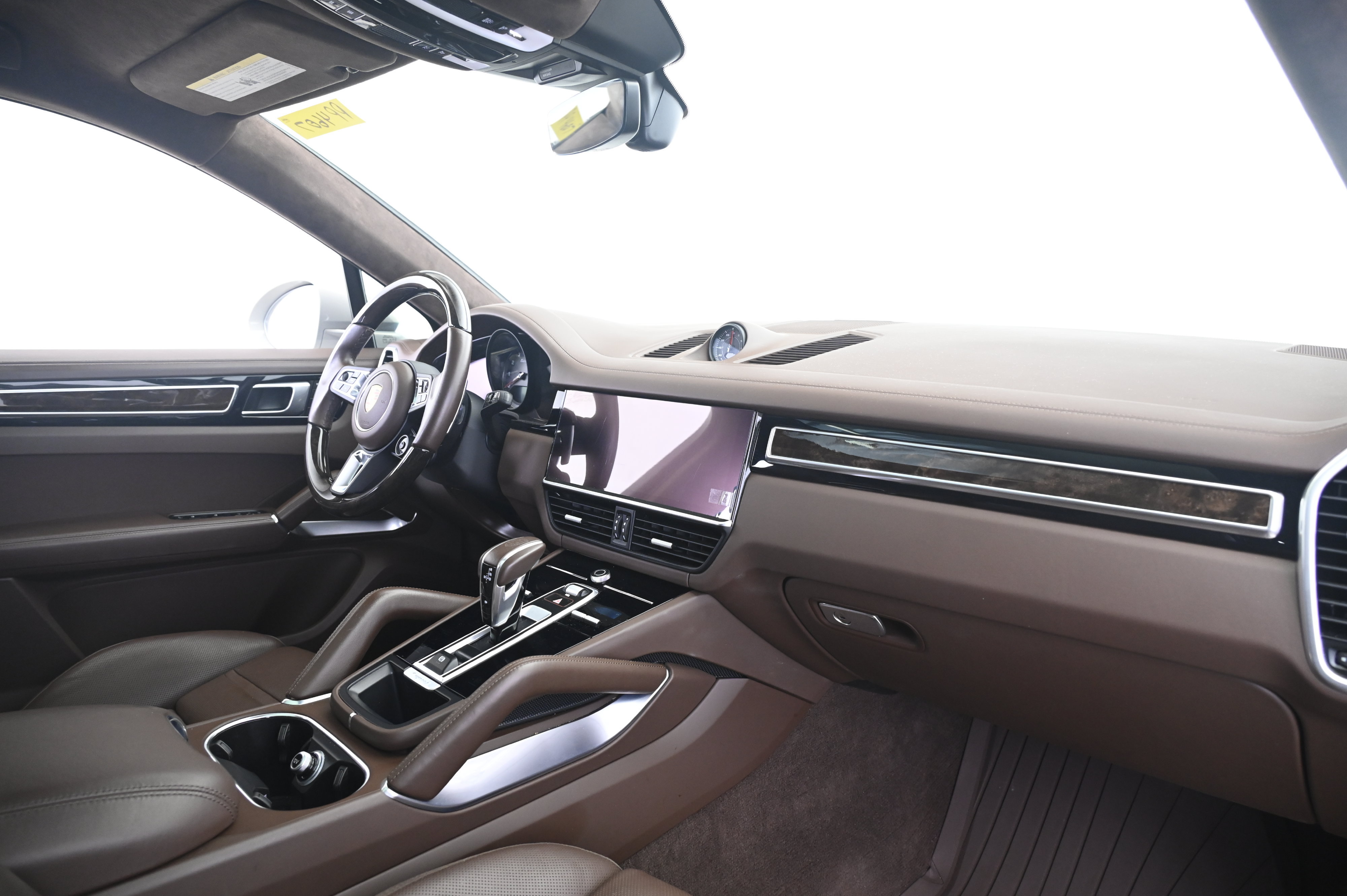 Certified 2023 Porsche Cayenne Turbo AWD/4WD image 22