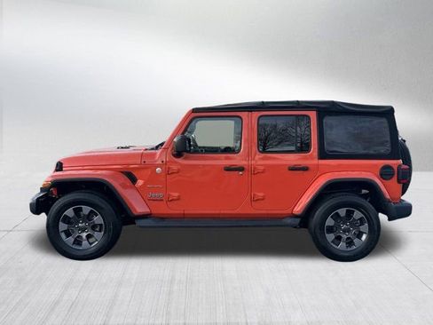 Used 2018 Jeep Wrangler Unlimited Sahara image 9