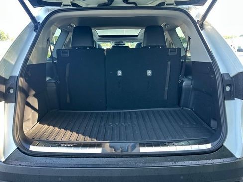Certified 2025 Toyota Grand Highlander AWD image 46