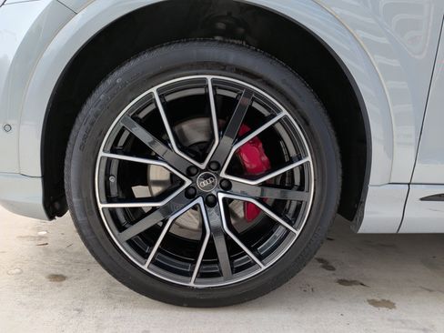 Used 2023 Audi Q8 Premium Plus w/ Premium Plus Package image 13