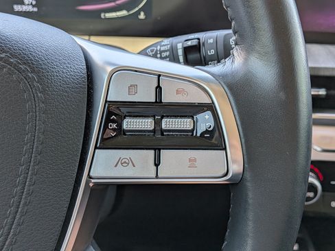 Used 2024 Kia Telluride EX w/ EX Captain's Chair Package FWD image 28