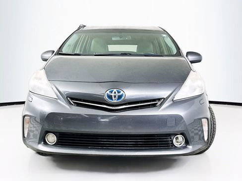 Used 2014 Toyota Prius V Five image 5