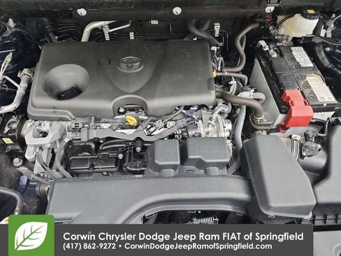 Used 2025 Toyota RAV4 XLE AWD/4WD image 33