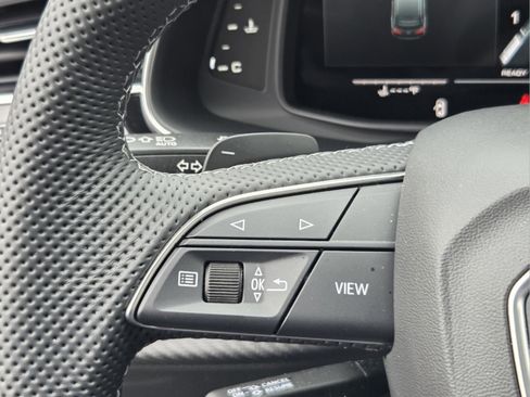 Used 2025 Audi SQ7 Prestige AWD/4WD image 27