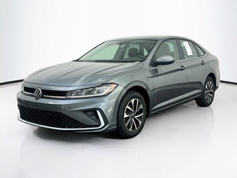 Used 2025 Volkswagen Jetta S FWD image 3