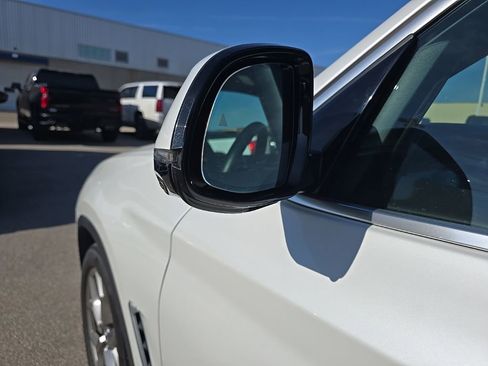 Used 2021 BMW X3 xDrive30i w/ Premium Package AWD/4WD image 10
