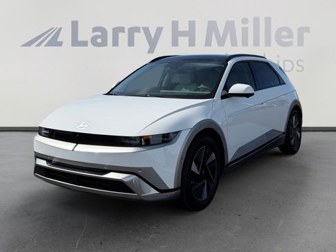 Used 2025 Hyundai Ioniq 5 Limited image 1