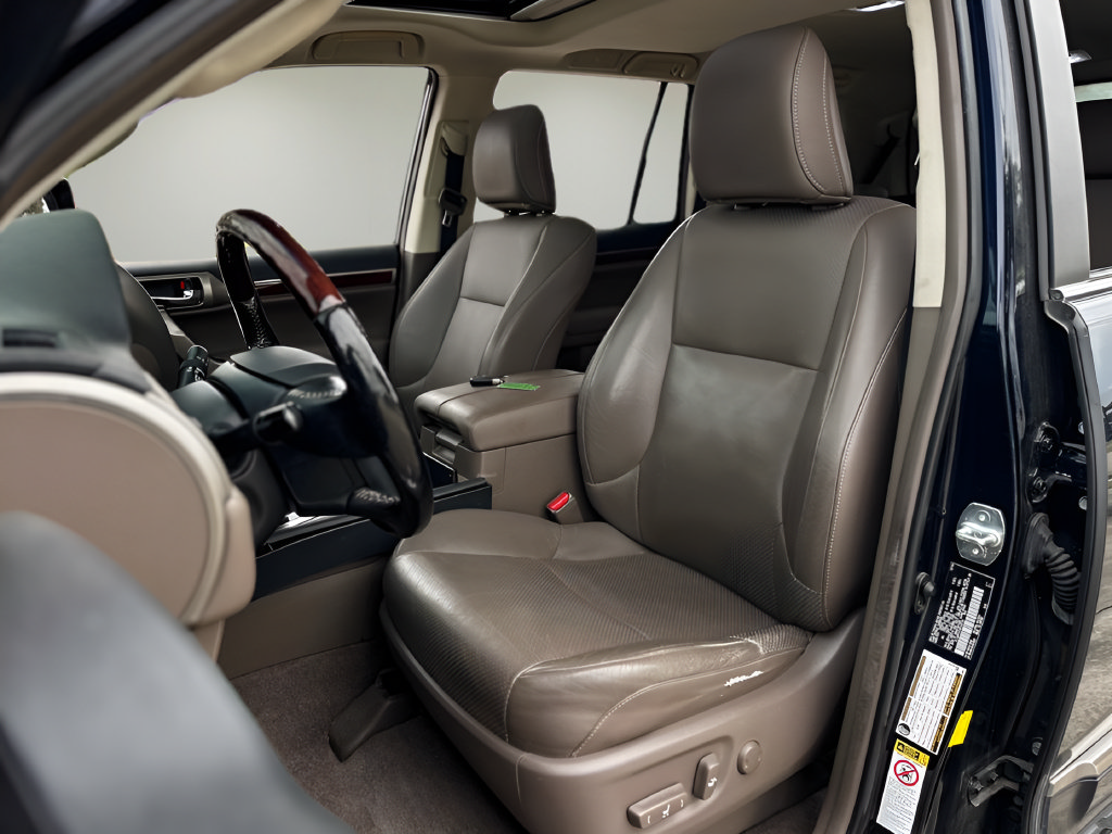 Used 2017 Lexus GX 460 Luxury w/ Preferred Accessory Package AWD/4WD image 5
