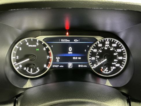 Used 2022 Nissan Sentra SV FWD image 18