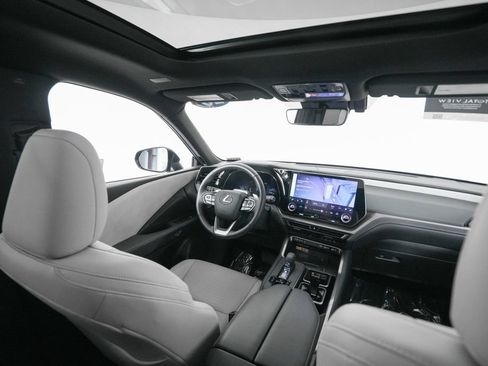Certified 2026 Lexus TX 350 AWD w/ Technology Package image 16