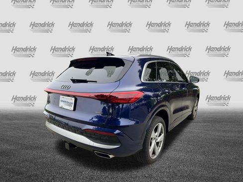Used 2025 Audi Q5 Premium Plus w/ Premium Plus AWD/4WD image 10