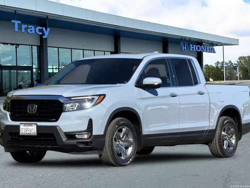 Used 2023 Honda Ridgeline RTL-E image 13