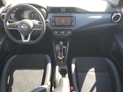 Used 2025 Nissan Versa SV image 16