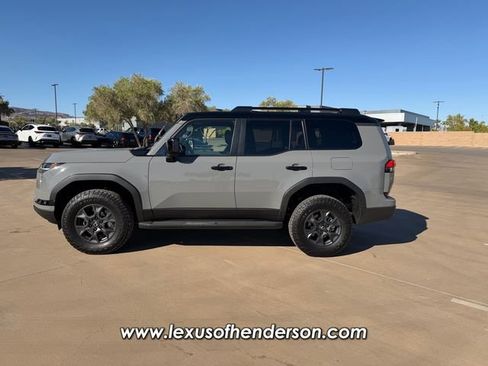 Used 2026 Lexus GX 550 AWD/4WD image 3