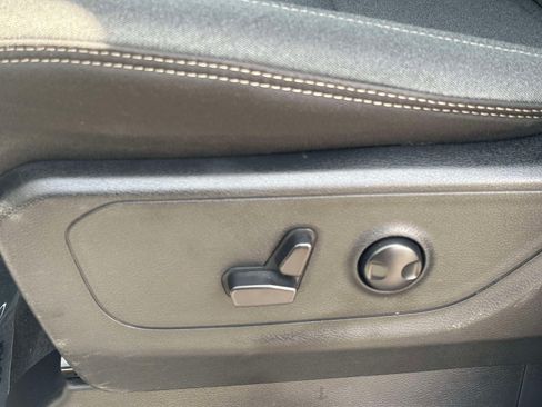 Used 2023 RAM 1500 Big Horn AWD/4WD image 17