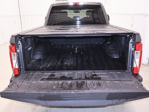 Certified 2019 Ford F250 XLT w/ XLT Value Package image 35