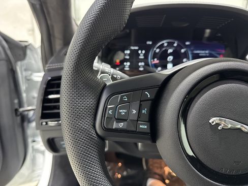 Used 2024 Jaguar F-TYPE R image 31