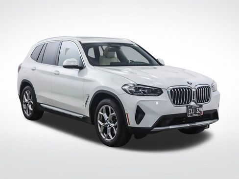 Used 2023 BMW X3 xDrive30i w/ Premium Package w/ZPA AWD/4WD image 7
