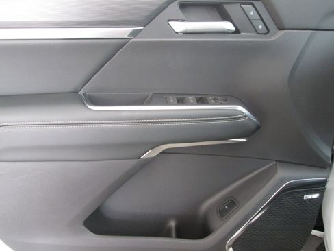 New 2025 GMC Acadia Elevation image 10