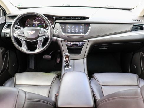 Used 2019 Cadillac XT5 Premium Luxury w/ Driver Assist Package FWD image 8