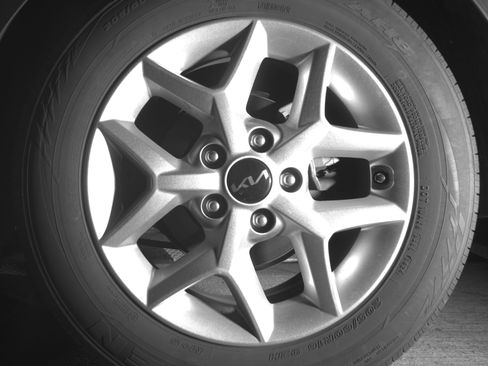 Used 2025 Kia Soul LX w/ LX Technology Package FWD image 14
