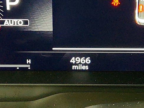 Used 2025 Nissan Rogue Platinum w/ Platinum Premium Package image 15