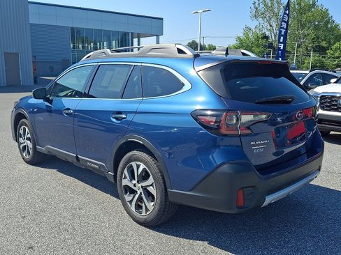 Used 2022 Subaru Outback Touring AWD/4WD image 6