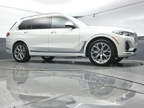 Used 2020 BMW X7 xDrive40i w/ Premium Package AWD/4WD image 34
