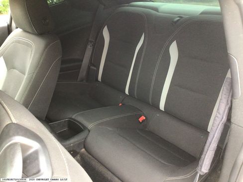 Used 2020 Chevrolet Camaro LT RWD image 10