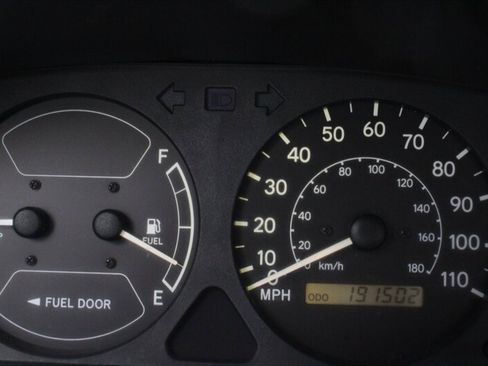 Used 2000 Toyota Corolla VE image 7