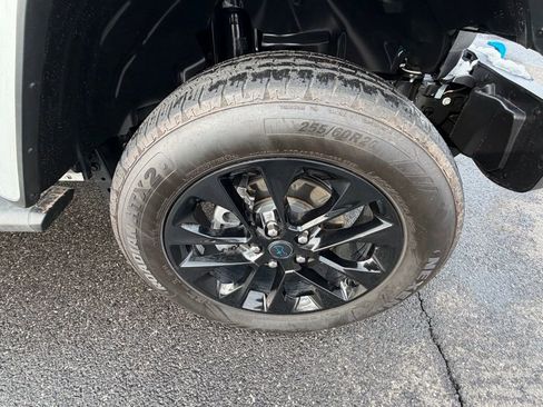 Used 2024 Jeep Wrangler Unlimited Sahara w/ Technology Group image 13