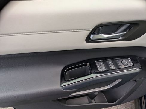 New 2025 Nissan Pathfinder SL w/ SL Premium Package image 7